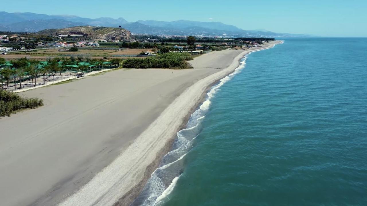 Kampaoh Costa Del Sol Hotel Almayate Bajo Exterior photo